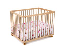 FabiMax Laufgitter 75x100 cm mit Laufgittereinlage rosa Sterne auf weiß, Parkettrollen, Buche natur